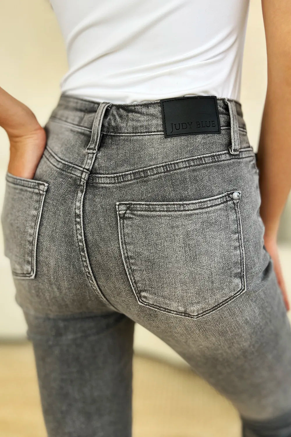 c4835d7f-b730-4f7b-b809-5cc575b28fe8-Max